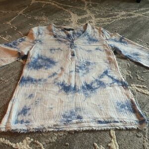 Charlie B Blue Tie-Dye Top size small